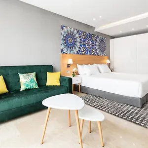 4* Otel Mid Town